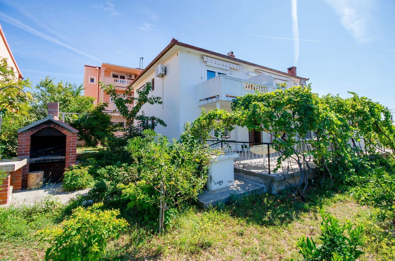 Apartments Biserka Barbat na Rabu Exterior foto